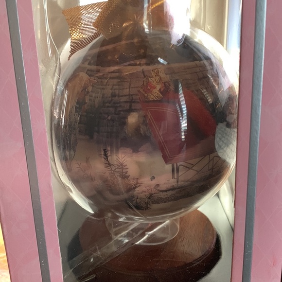 New in box;never opened 1997 Holiday Barbie 4” Decoupage Ornament included stand - Picture 10 of 12